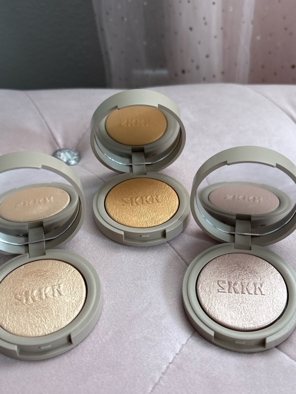 SKKN by Kim Kardashian Shimmer Highlighter Trio - Champagne, Gold, Rose